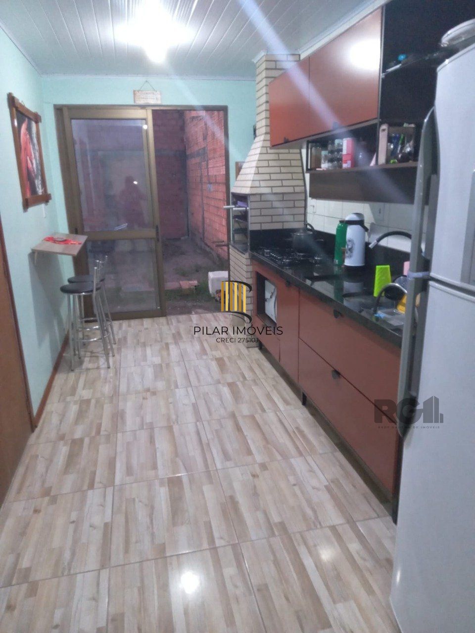 Casa com 2 quartos, 2 vagas de garagem, no bairro Fortuna, Sapucaia do Sul/RS