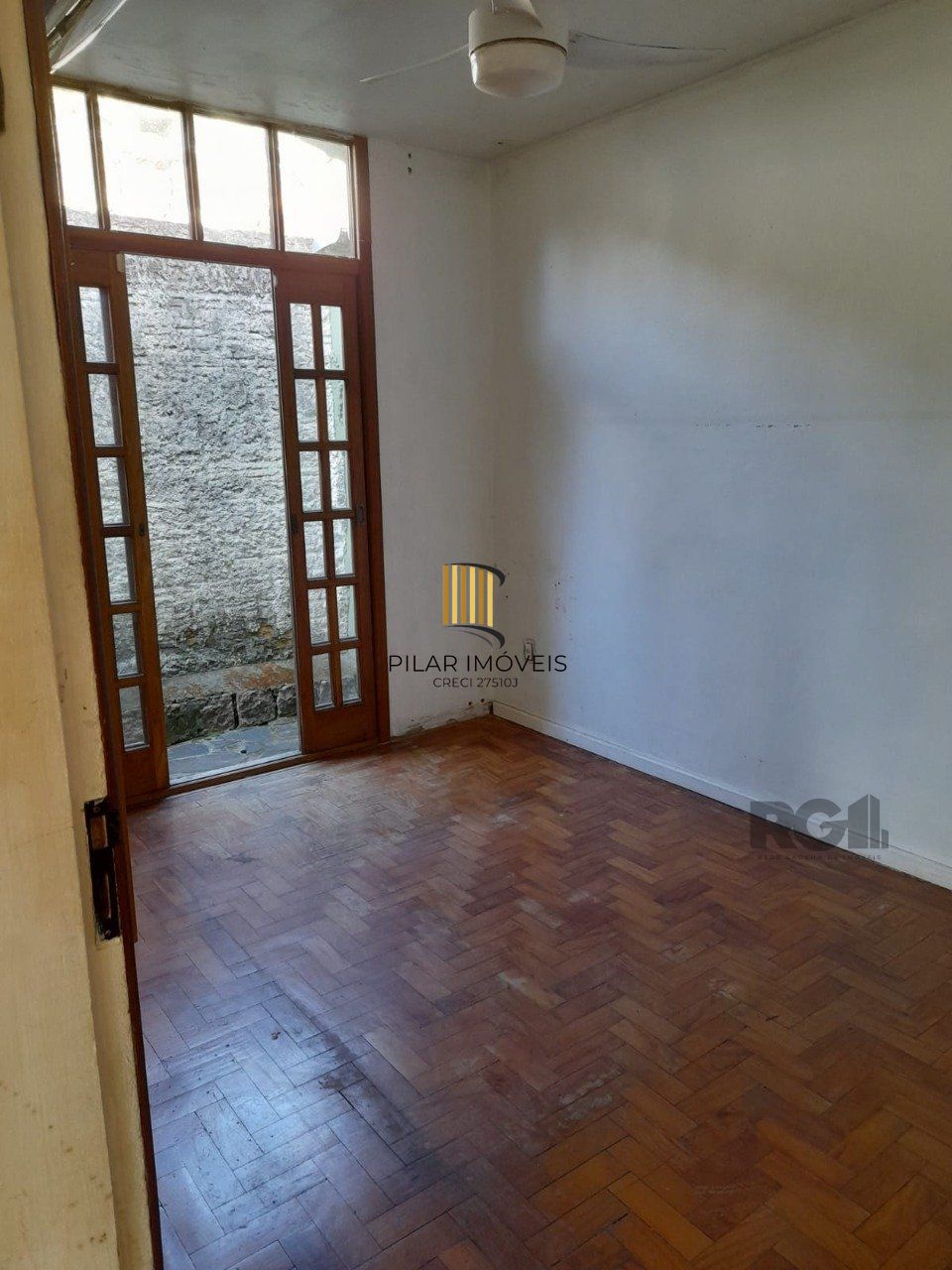 Casa de 3 dormitórios no bairro Santa Tereza