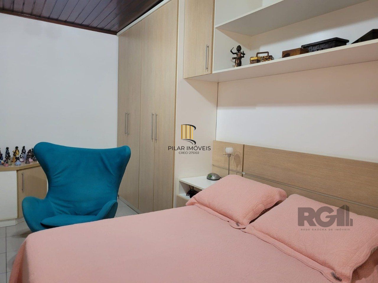 Casa para Venda - 181.5m², 4 dormitórios, 2 vagas - Partenon