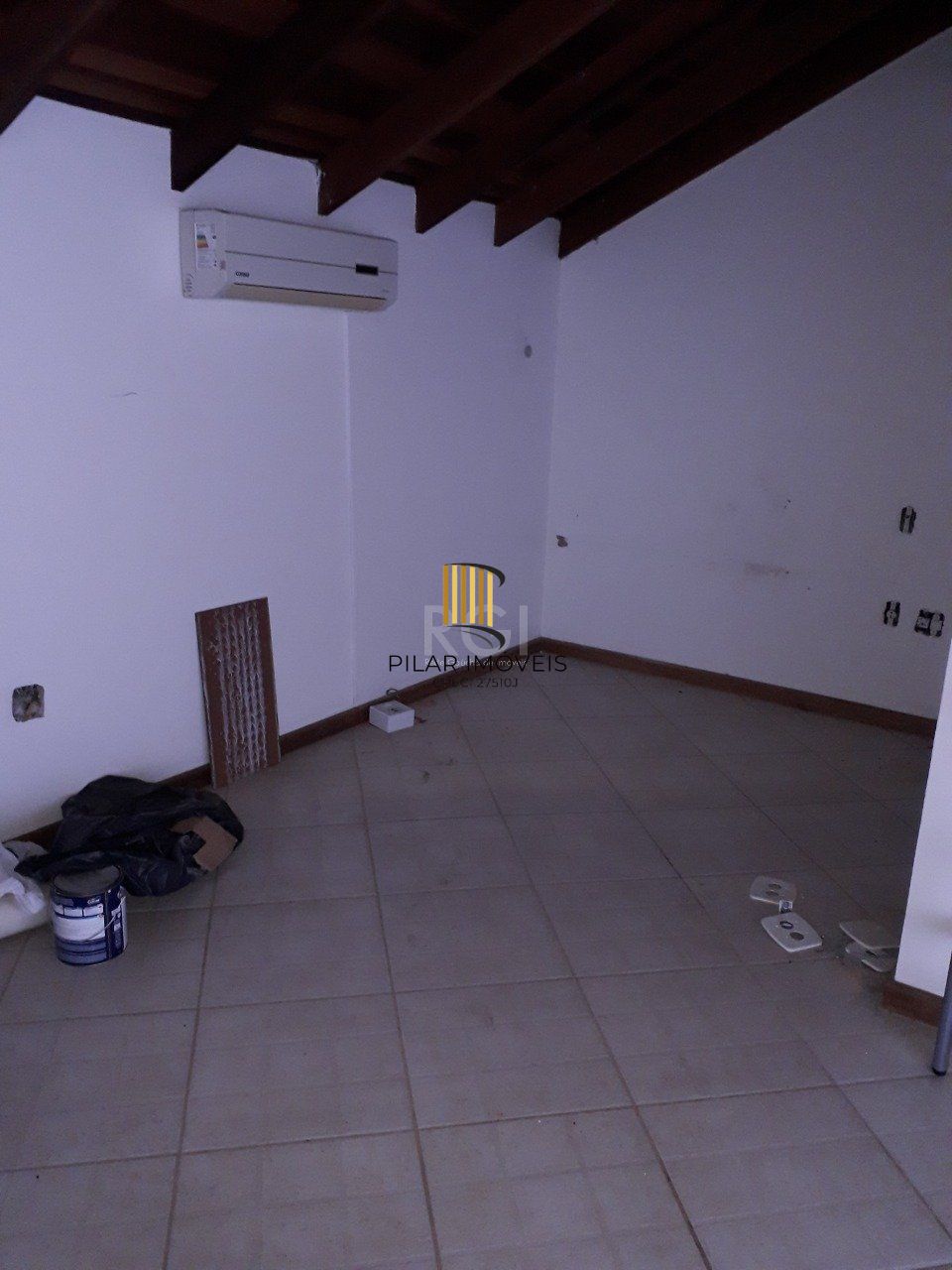 Casa para Venda - 205m², 2 dormitórios, sendo 1 suites, 2 vagas - Ipanema