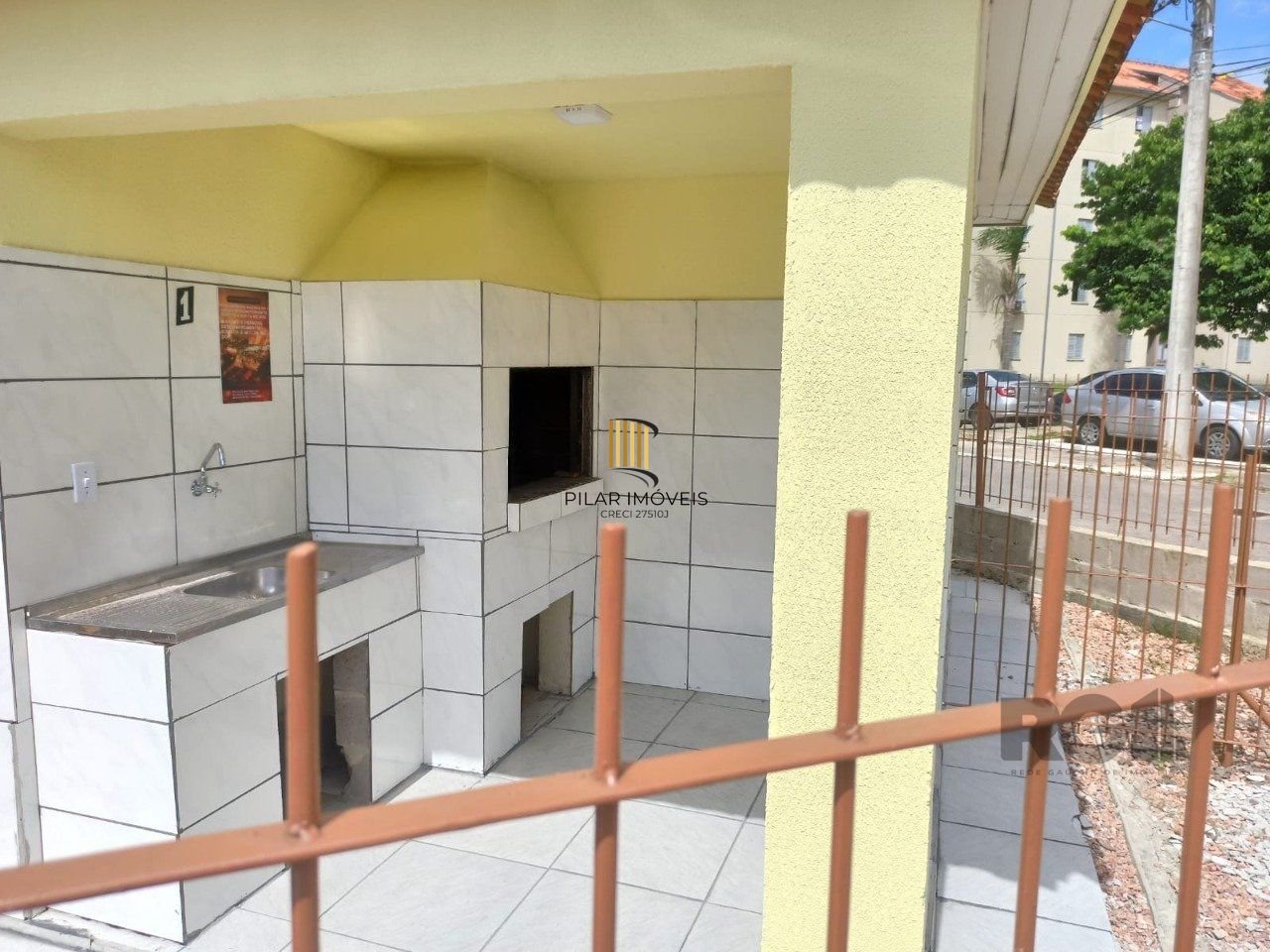 Oportunidade !!! Lindo Apartamento 02 Dormitórios reformado e com vaga.