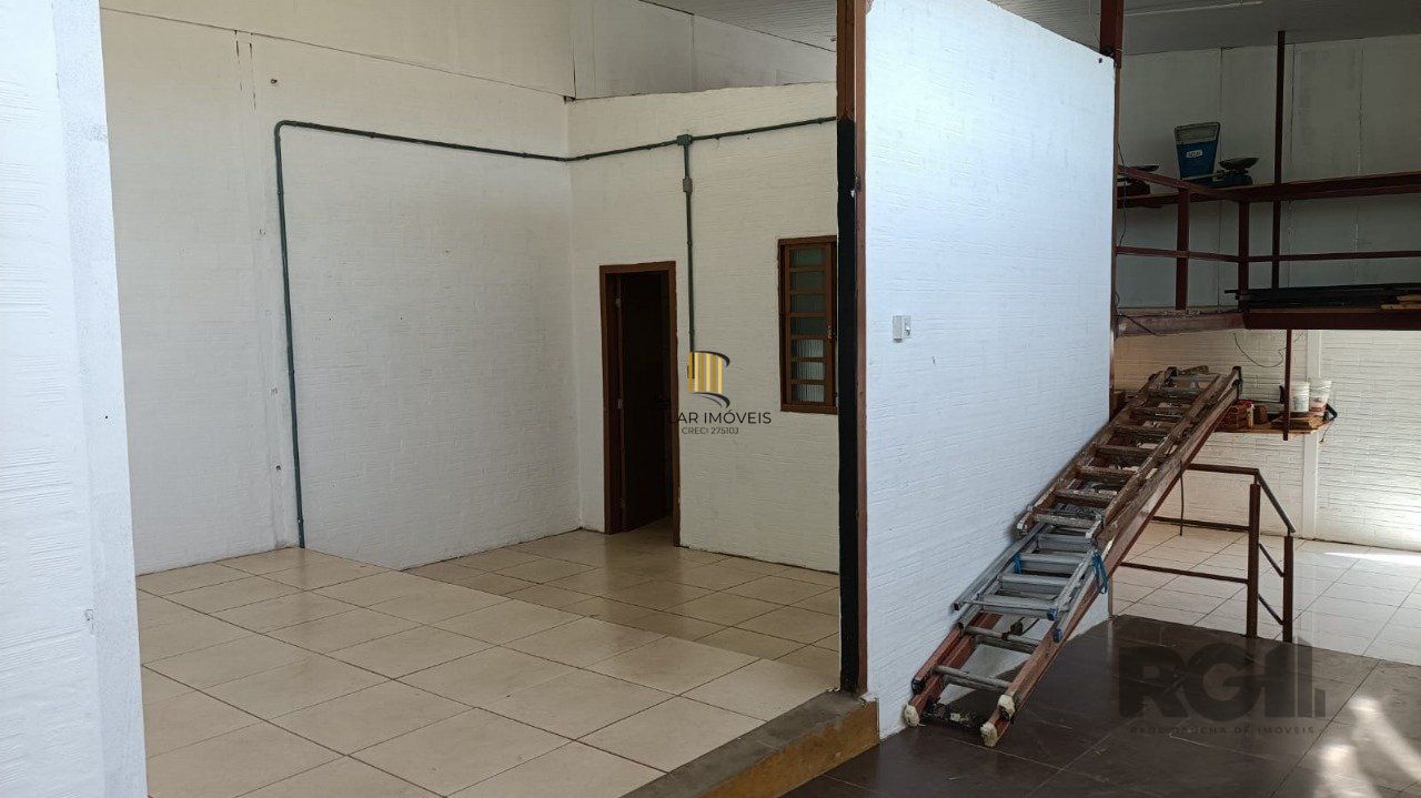 casa mista com 2 vagas na cavalhada Porto Alegre /RS
