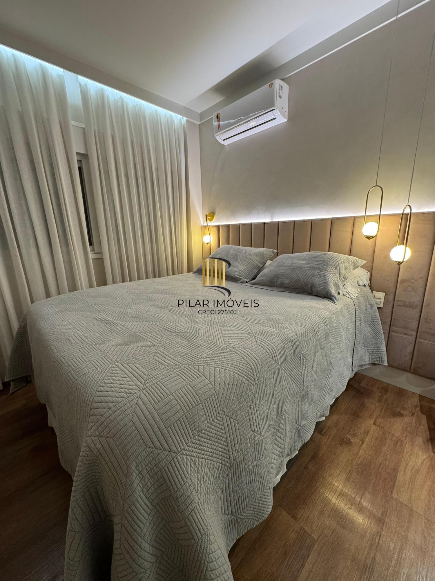 Apartamento com 02 quartos (01 suíte) e 01 vaga escriturada
