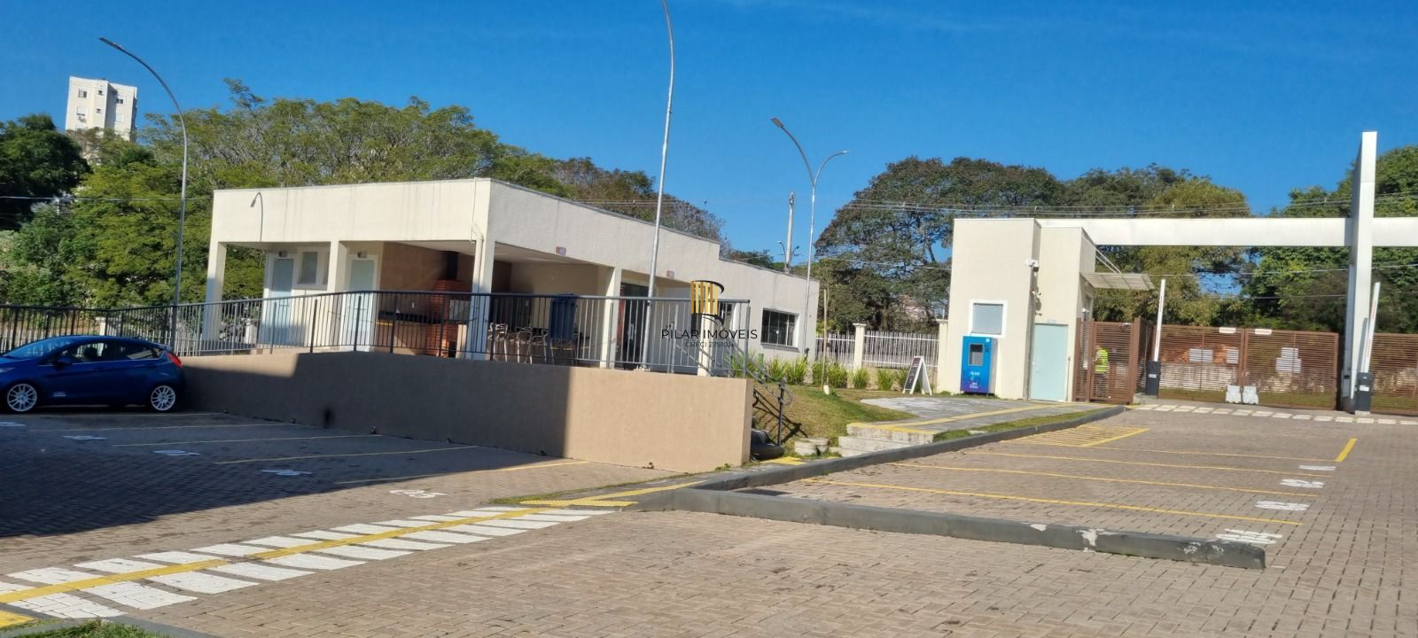 Apartamento 2 dormitórios, 1 vaga, semimobiliado - Cavalhada Porto Alegre RS