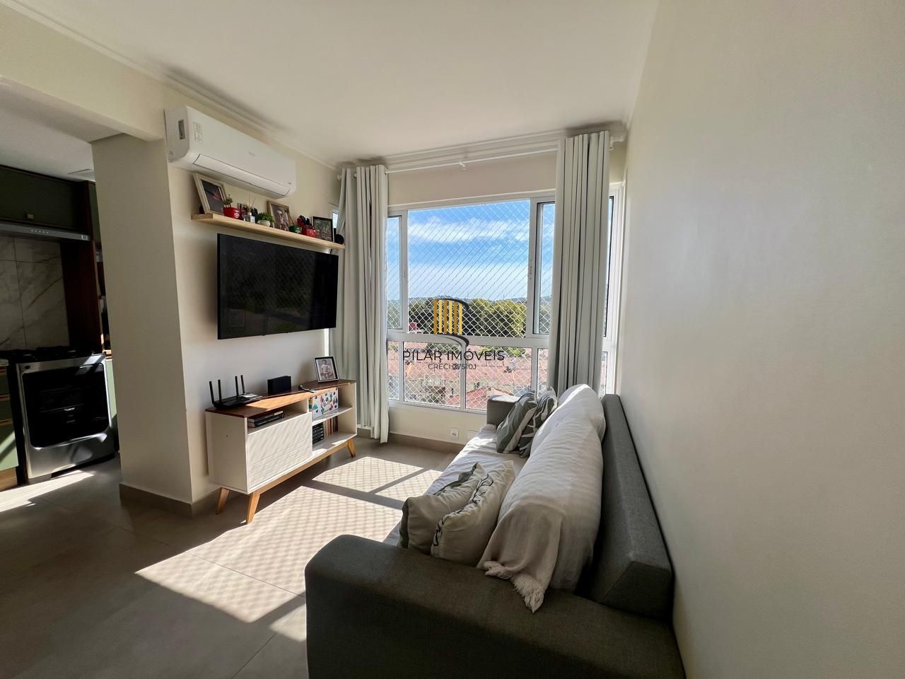 Apartamento no bairro Cavalhada 2 dormitórios , vaga coberta, portaria 24 horas.