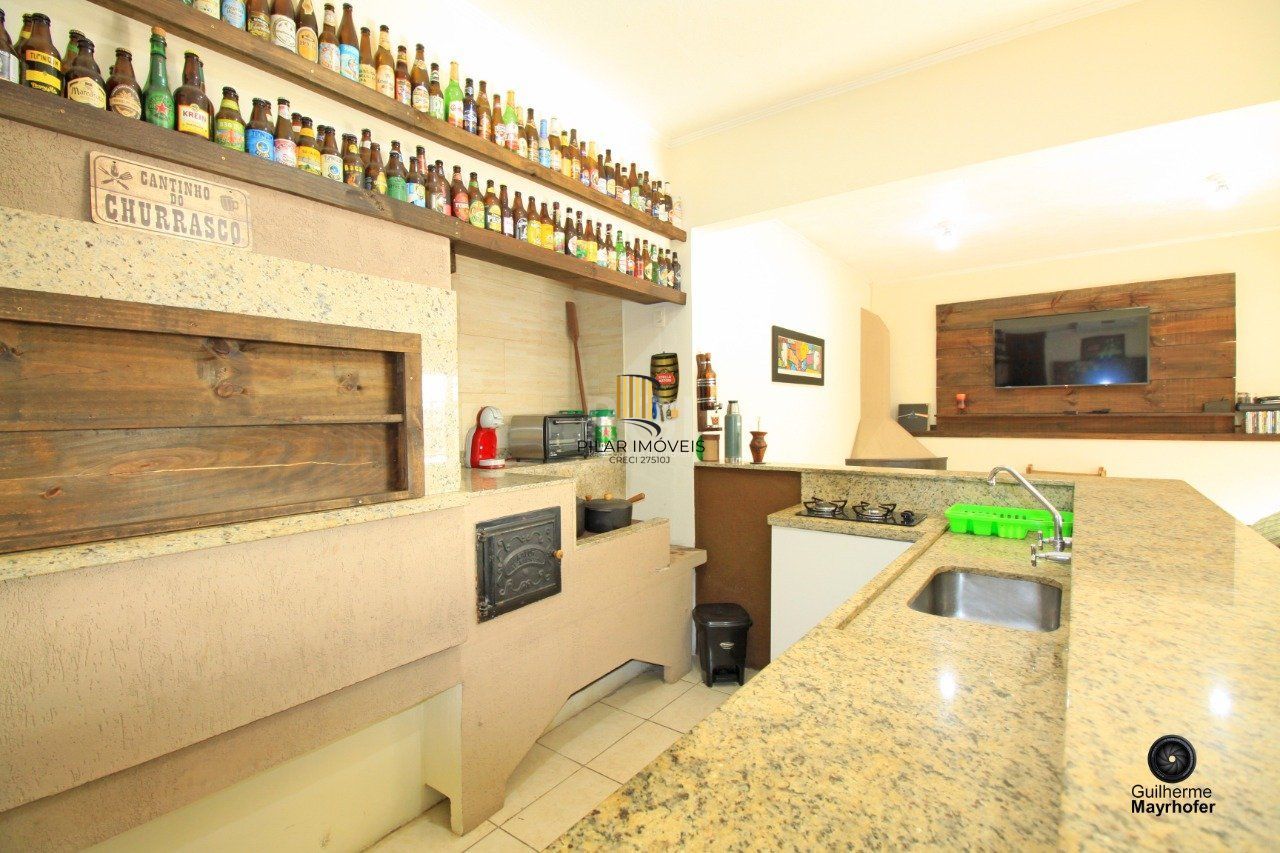 Casa para Venda - 328.5m², 3 dormitórios, sendo 1 suites, 3 vagas - Cavalhada, Porto Alegre