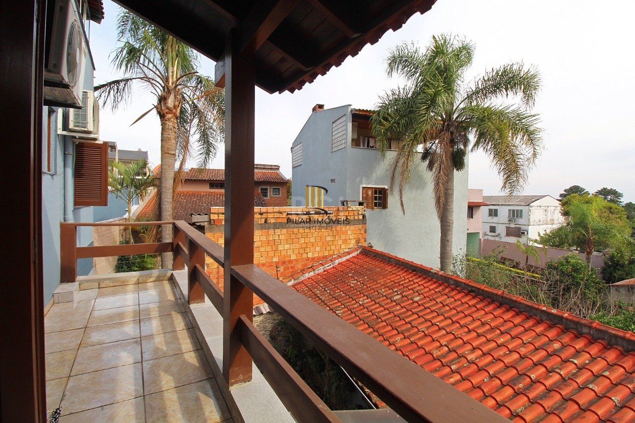 Casa para Venda - 339m², 3 dormitórios, 2 vagas - Vila Nova, Porto Alegre