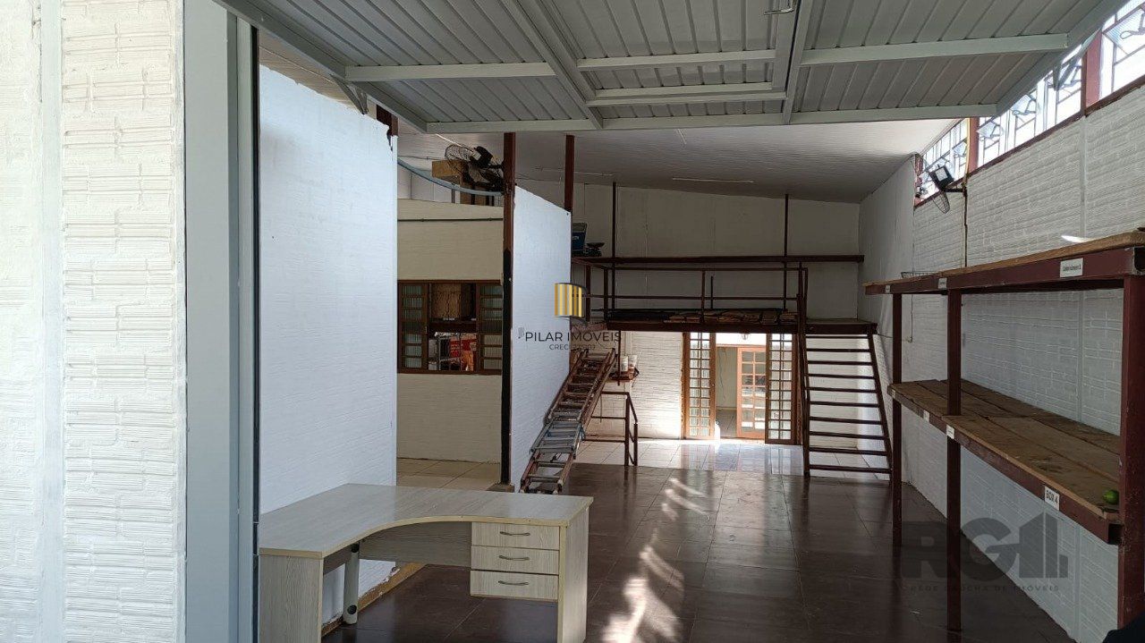 casa mista com 2 vagas na cavalhada Porto Alegre /RS