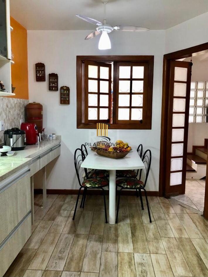 Casa para Venda - 178.5m², 3 dormitórios, sendo 2 suites, 2 vagas - Tristeza