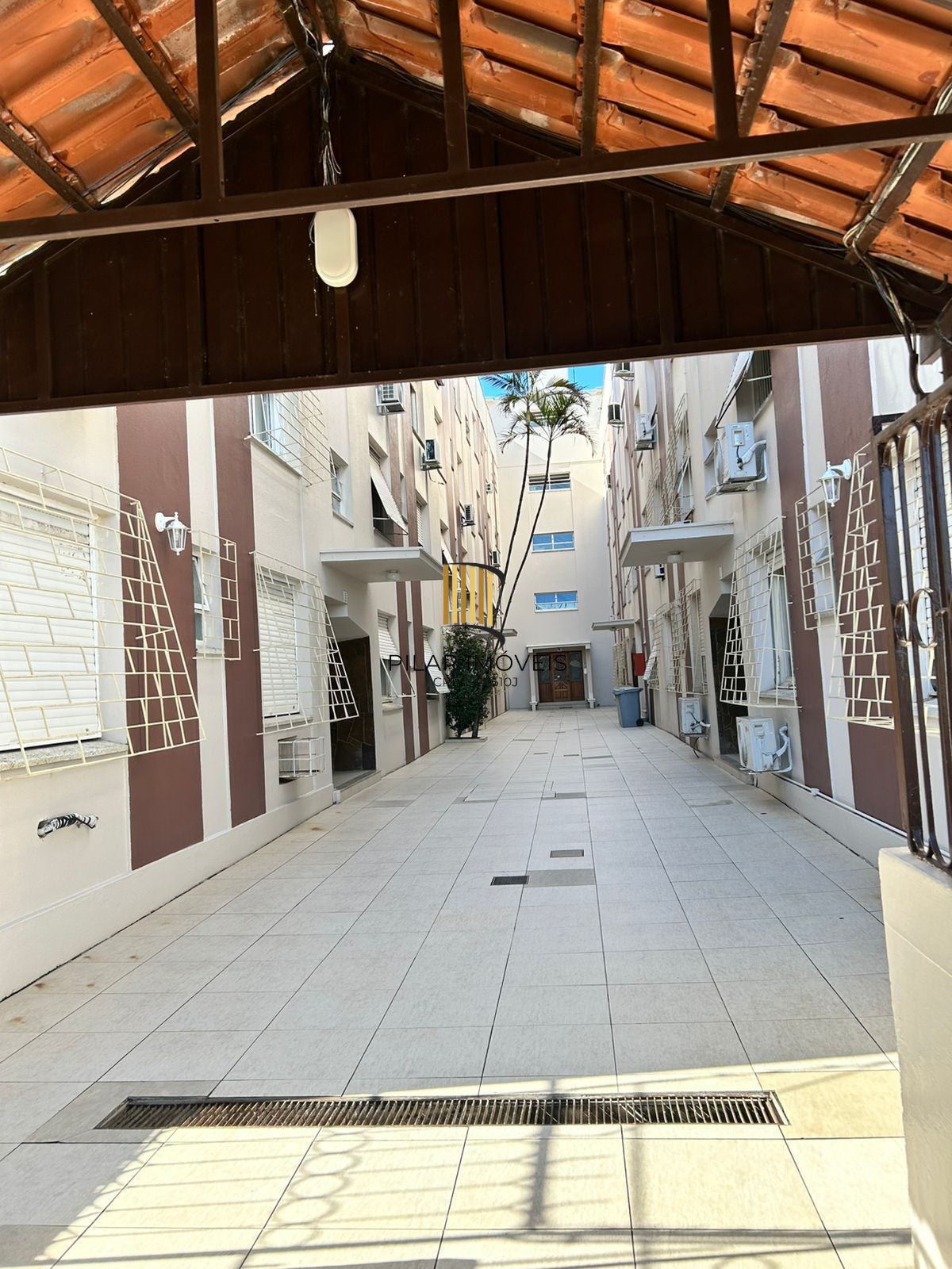 Apartamento 1 dormitório no bairro Santo Antônio Porto Alegre-RS
