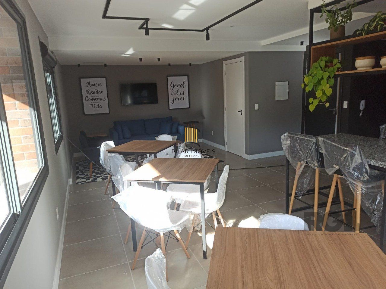 Grande OPORTUNIDADE!! Lindo Apartamento, com amplo Garden privado!!! Sua localização privilegiada, é com certeza um diferencial de destaque deste imóvel