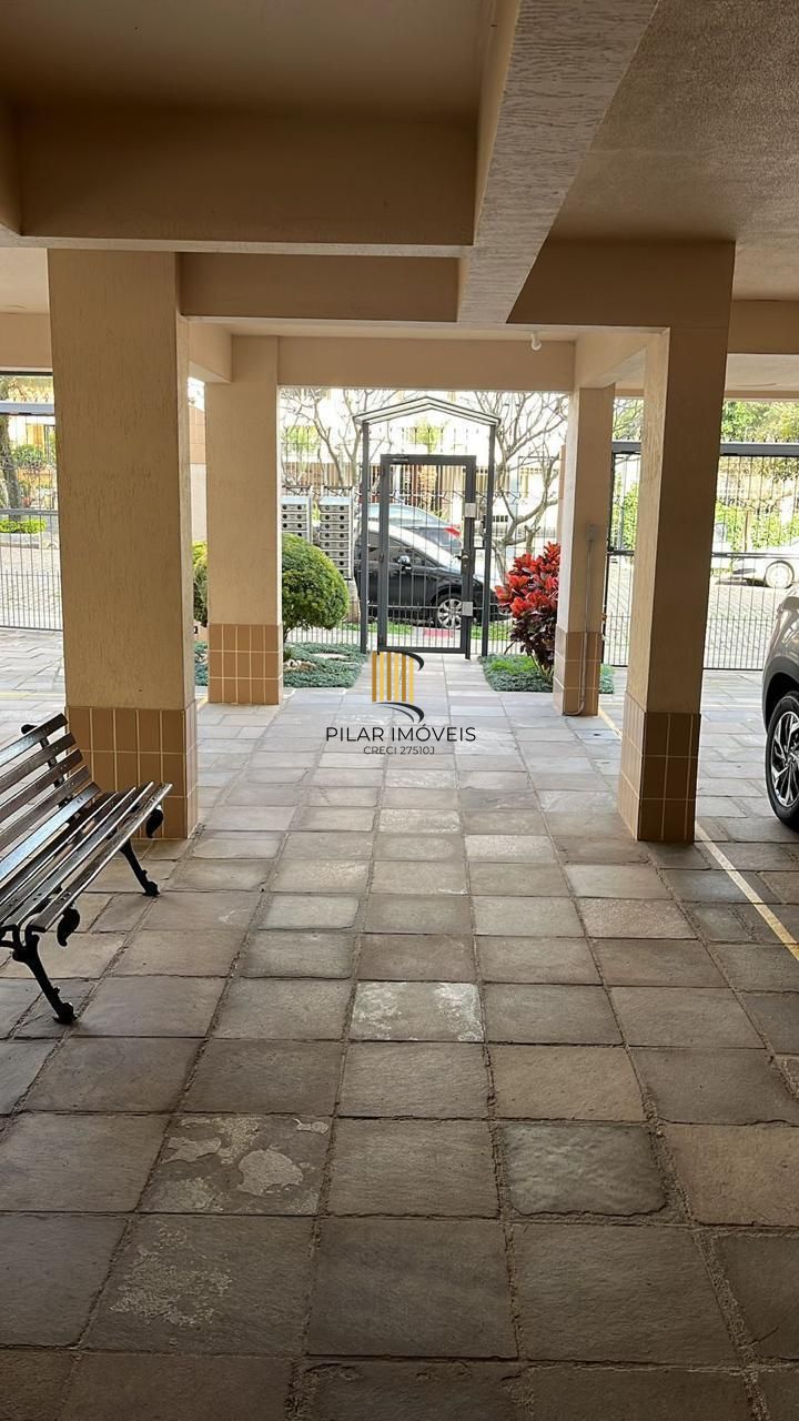 Apartamento à venda no bairro Jardim botânico com 2 dormitórios e Vaga coberta.