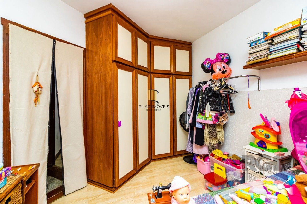 CASA, 4 DORMITÓRIOS, 3 SUÍTES, 2 VAGAS DE GARAGEM, BAIRRO IPANEMA, PORTO ALEGRE/RS