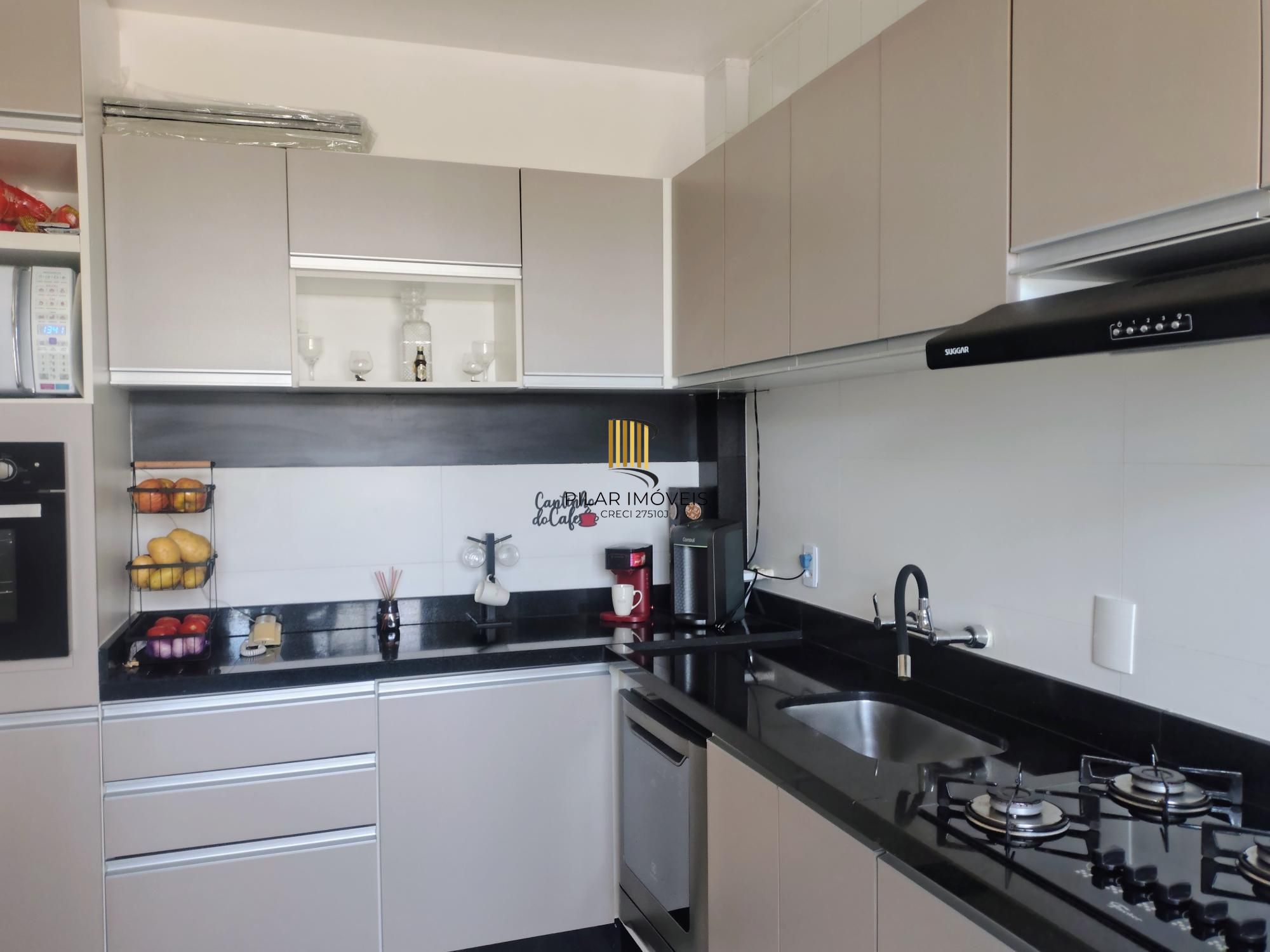 Apartamento térreo com 62m², 2 quartos, vaga coberta, Cavalhada, Porto Alegre/RS