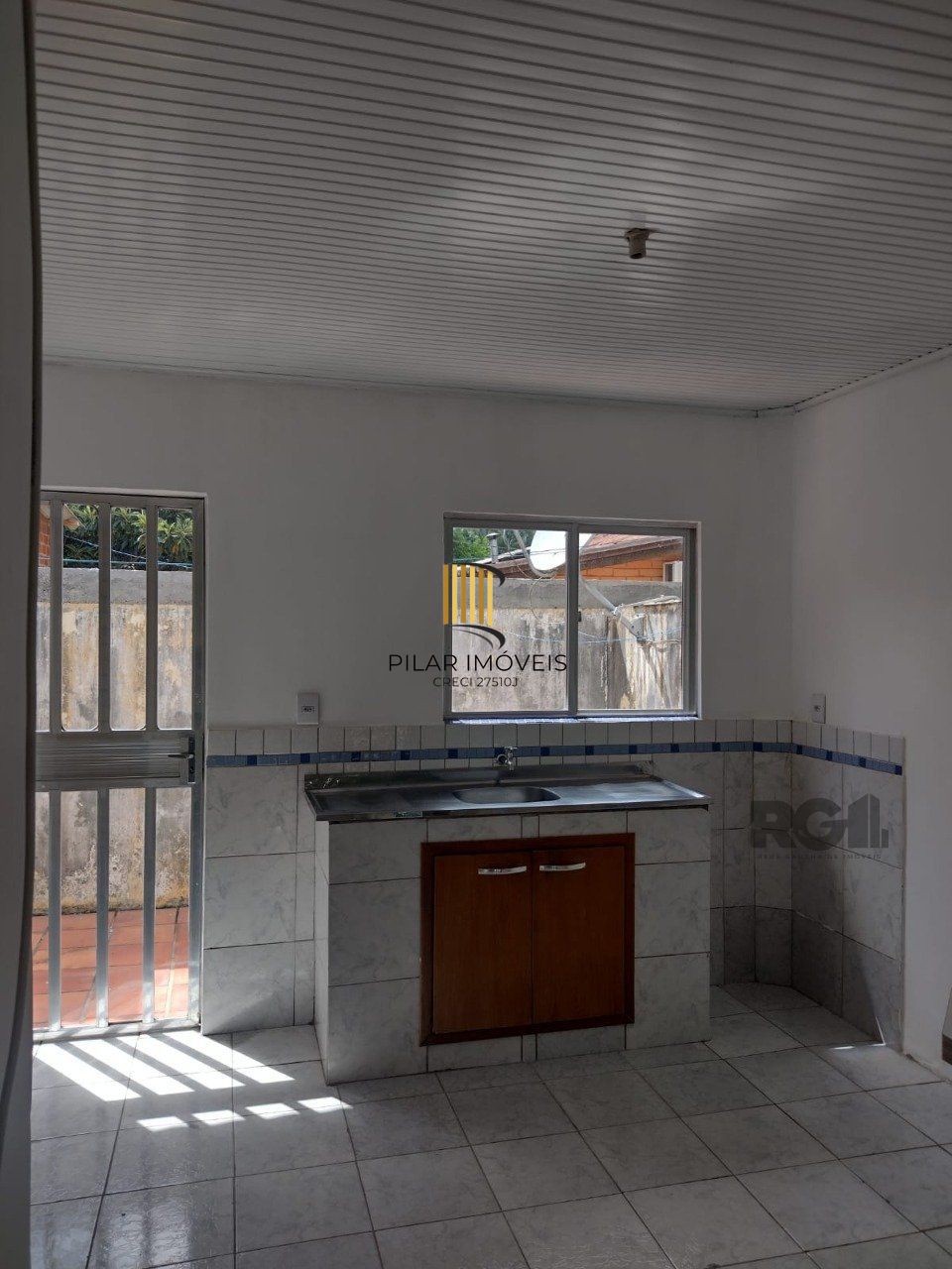 INVESTIMENTO - RESIDENCIAL COM 4 CASAS A VENDA EM ESTEIO