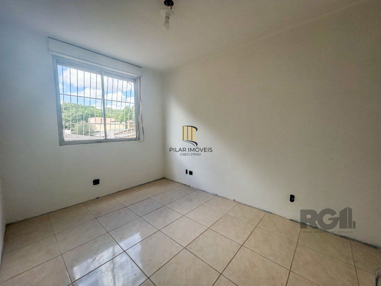 Apartamento com 3 quartos 59,89m² no bairro Vila Nova, Porto Alegre/RS