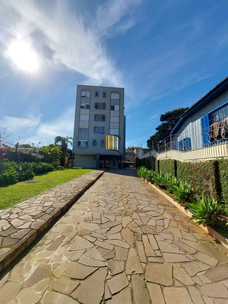 APARTAMENTO UM DORMITORIO, COM VAGA GARAGEM E ELEVADOR, NO BAIRRO NONOAI, EM PORTO ALEGRE, RS