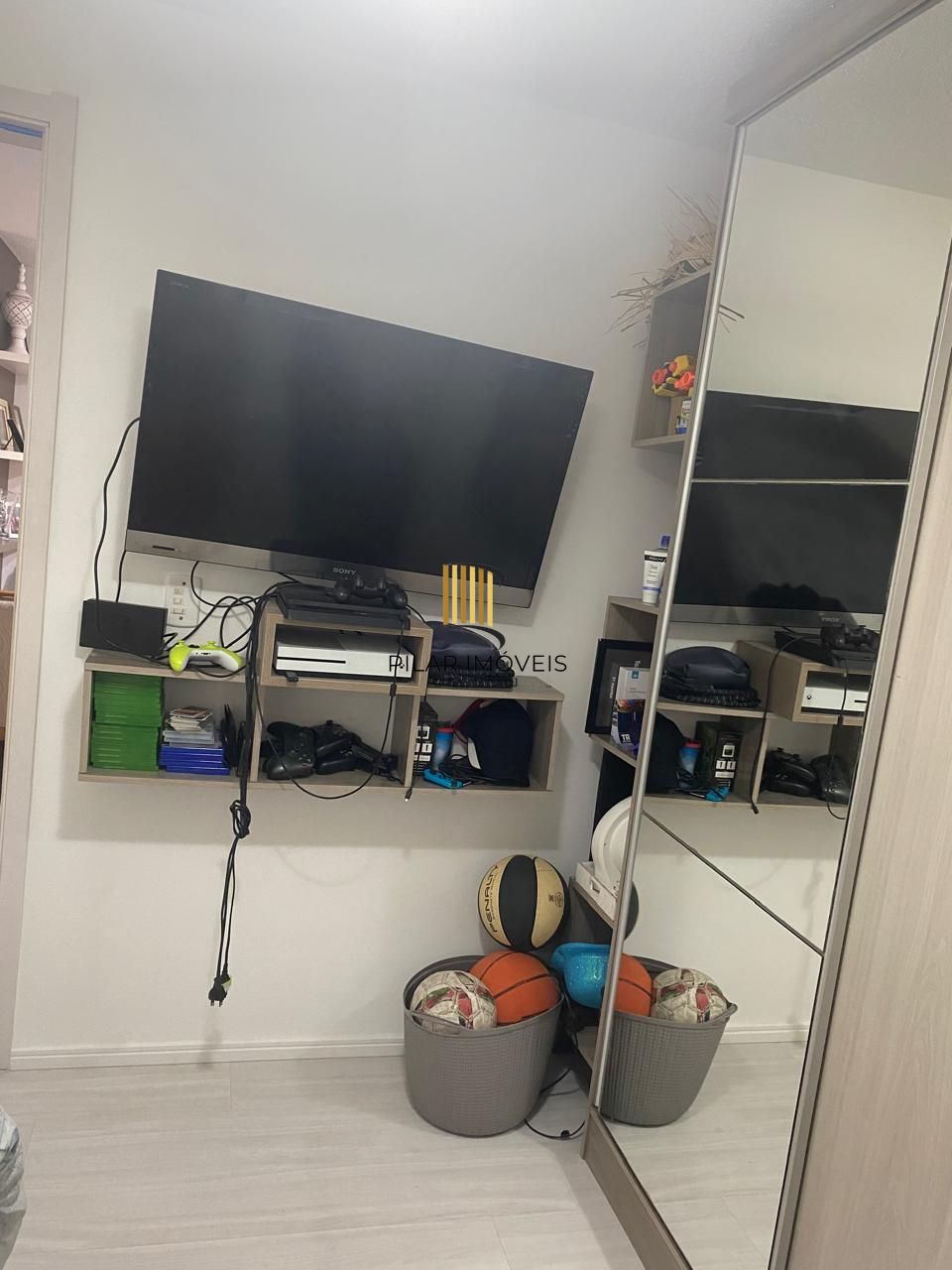 Apartamento com 02 Quartos e 01 Vaga no Bairro Agronomia
