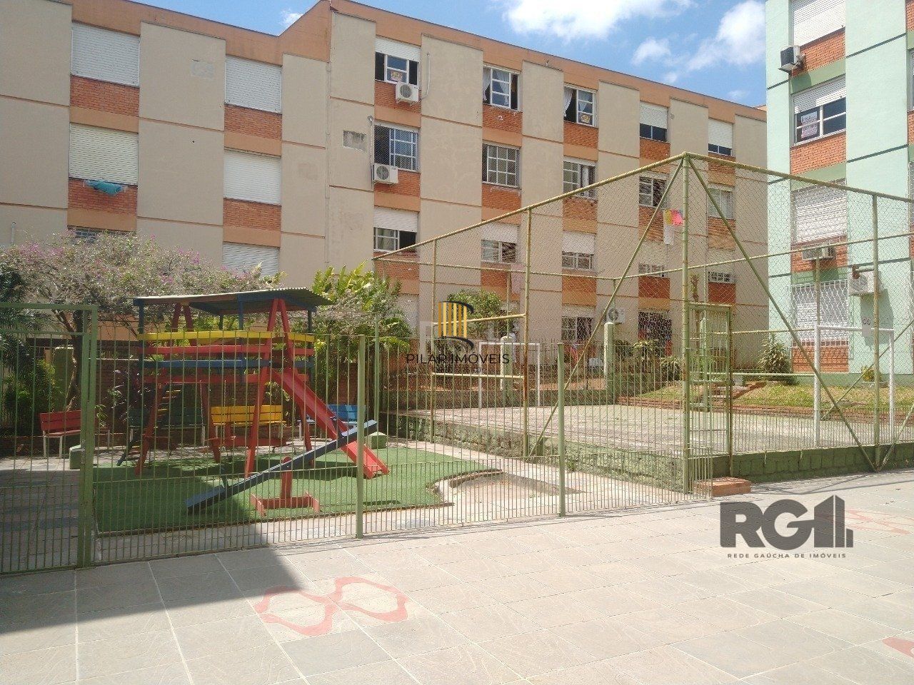 APARTAMENTO 2 DORMITÓRIOS, VAGA ROTATIVA, NO BAIRRO CRISTAL, PORTO ALEGRE/RS