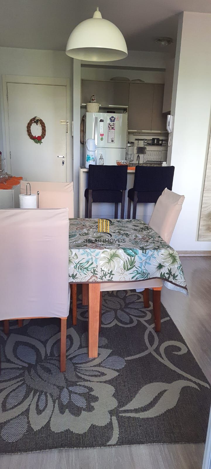 Apartamento com 03 dormitórios (01 suíte), 01 vaga no bairro Morro Santana