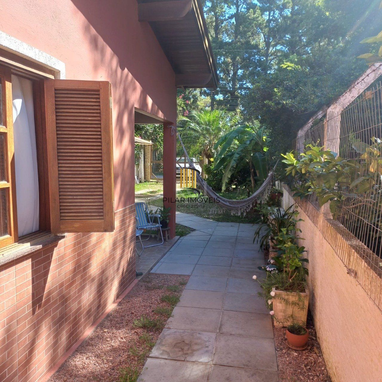 2 Casa com 4 quartos, 2 vagas de garagem, no bairro Belém Novo, Porto Alegre/RS     