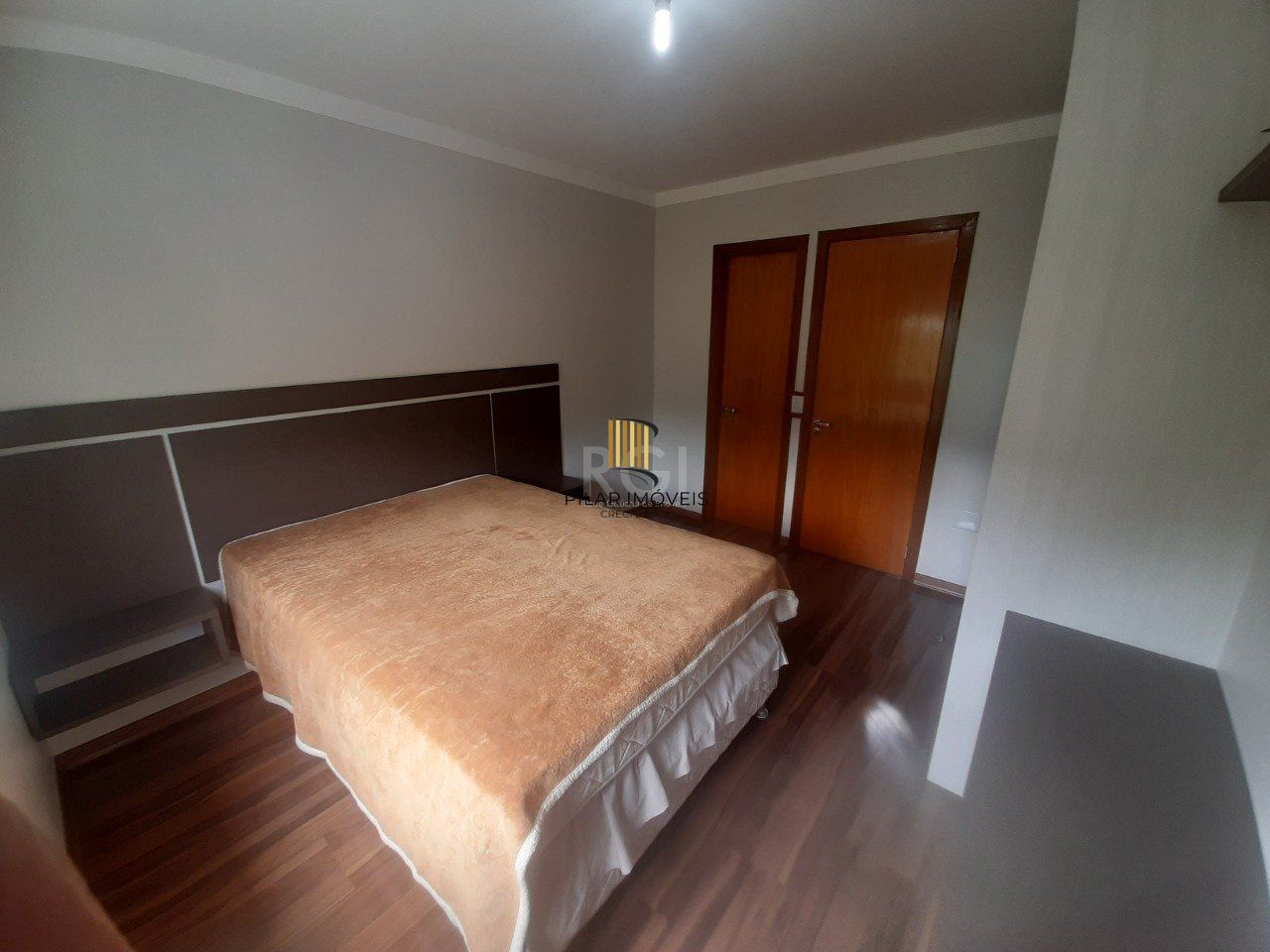 Casa com 2 quartos, 2 suítes, varanda, 1 vaga de garagem, no bairro Aberta dos Morros, Porto Alegre/RS