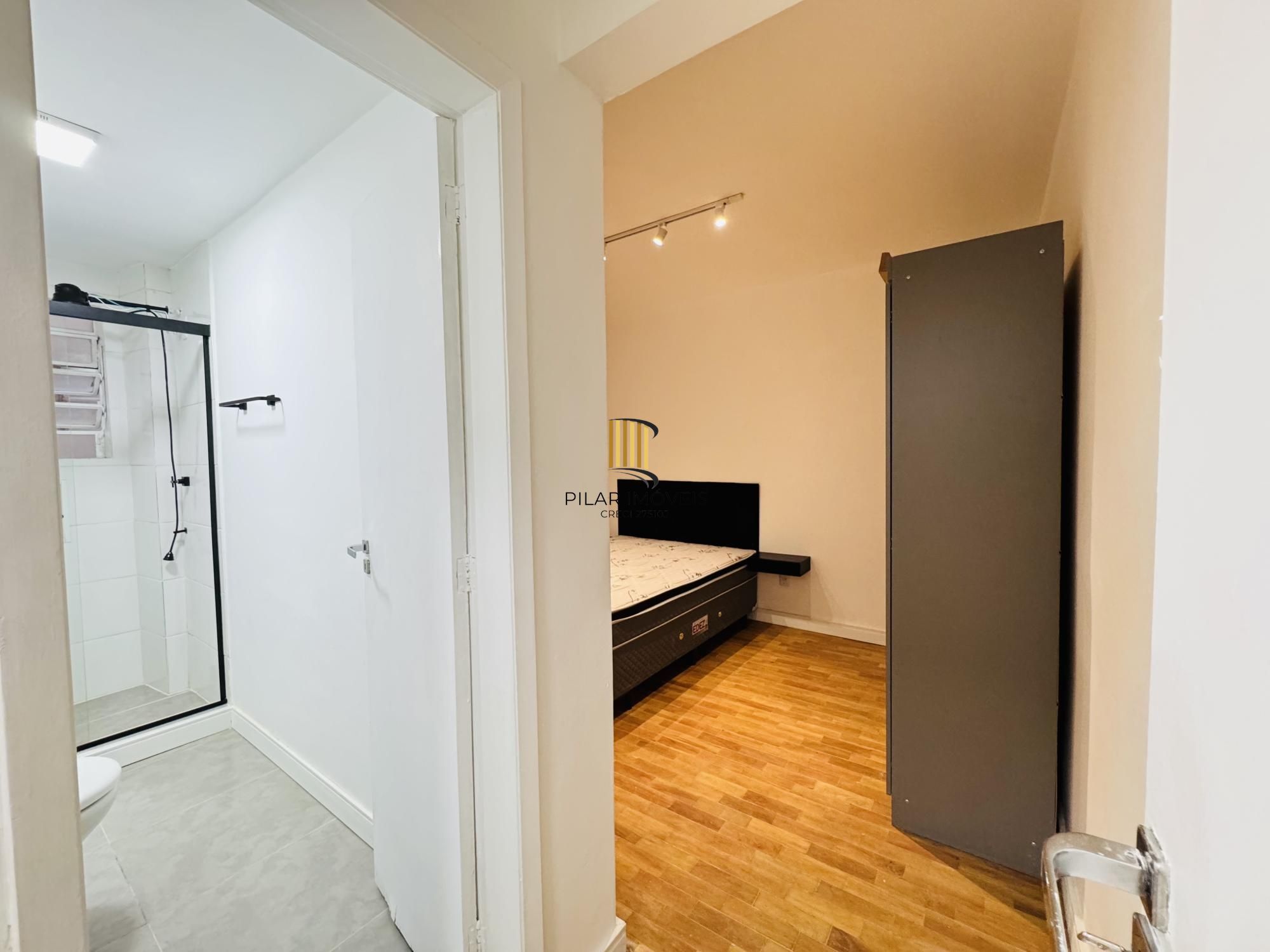 Apartamento 01 dormitório reformado Centro Porto Alegre