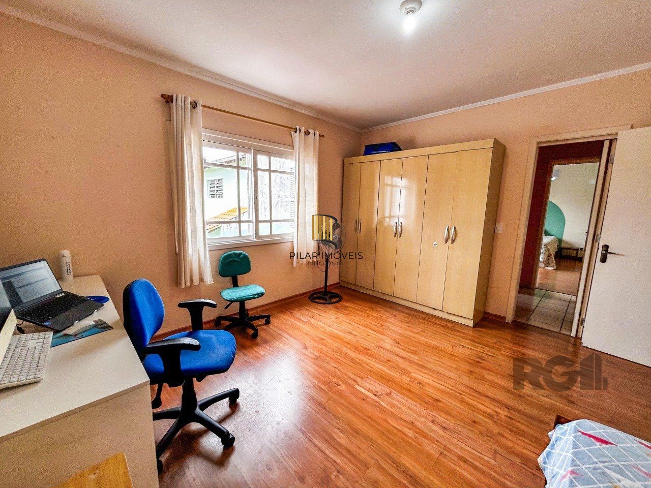 Casa 4 dormitórios no bairro Vila Nova