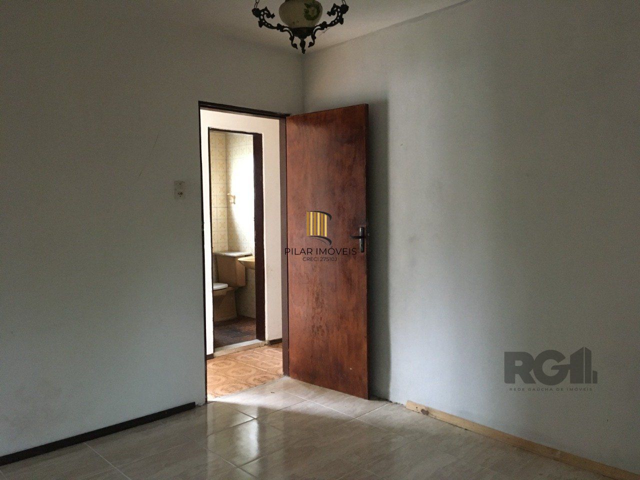 Casa 5 dormitórios no bairro Belém Novo