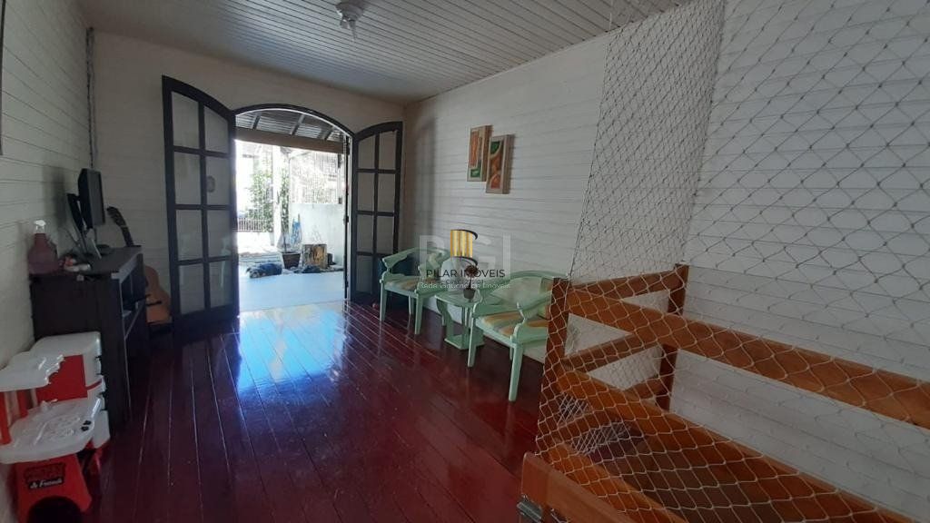 Casa 3 dormitórios no bairro Ipanema