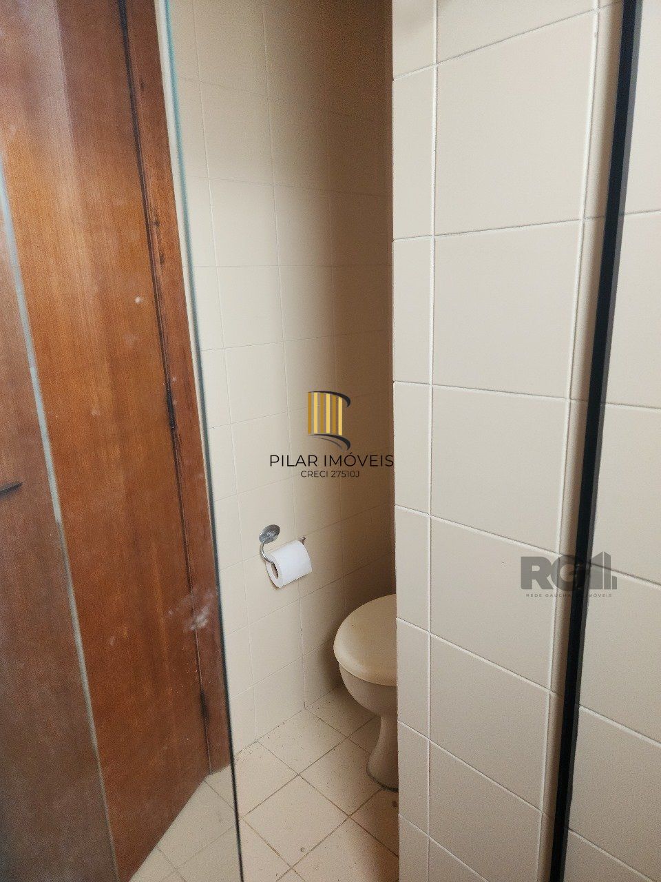 Apartamento com 01 quarto, 01 vaga escriturada coberta, Bairro Cidade Baixa