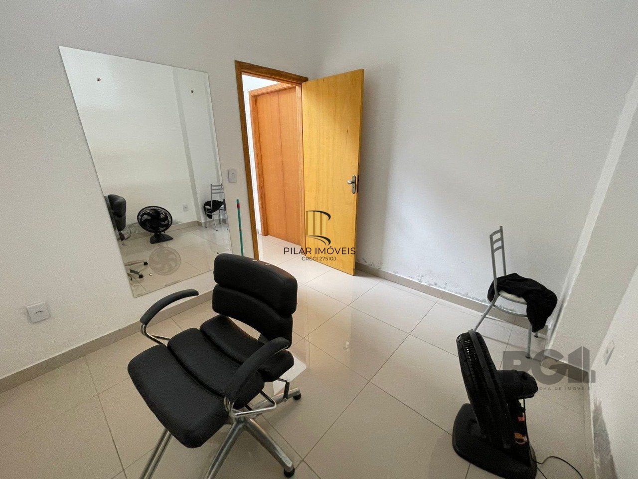 Prédio comercial 225m², com 5 lojas individuais, pé direito alto - ótima localização na Vila Conceição.
