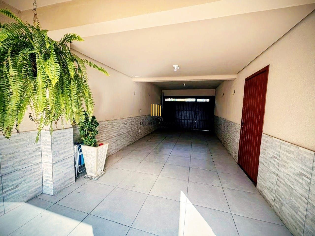 Casa de Condomínio 4 dormitórios no bairro São Lucas