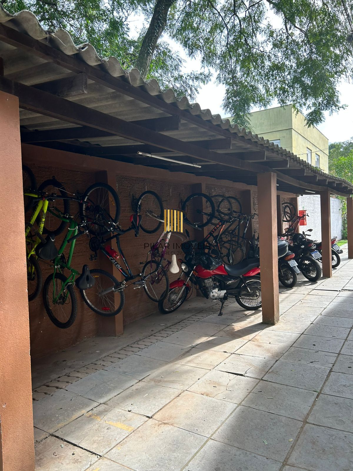 Casa 2 dormitórios no bairro Guarujá