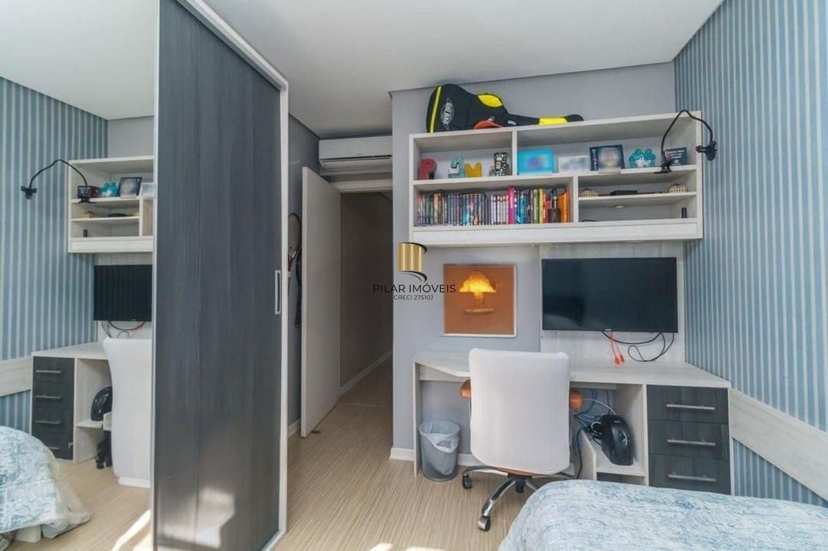 Casa com 03 quartos no Bairro de Ipanema em Porto Alegre/RS