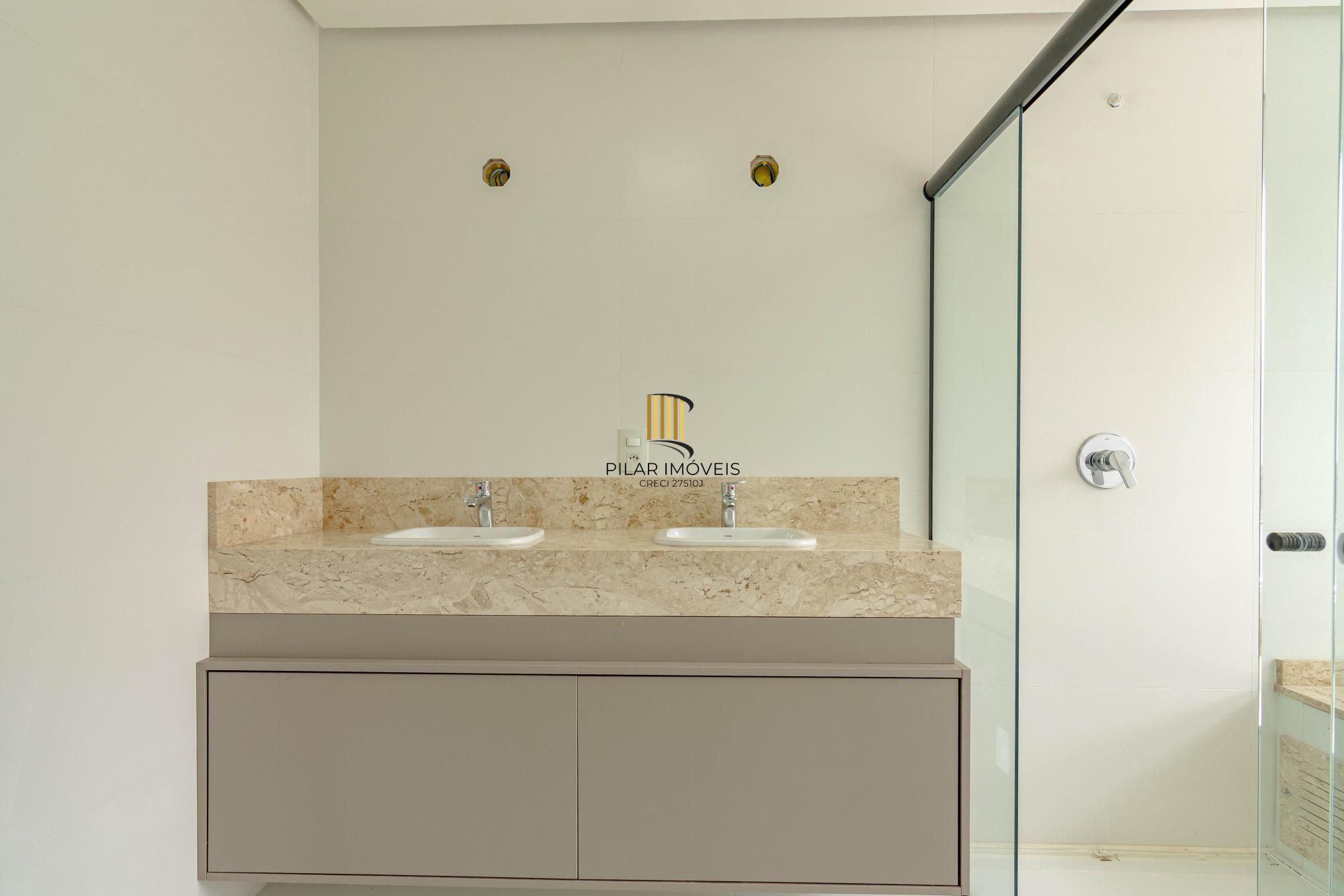 Casa de Condomínio 3 dormitórios no bairro Ipanema