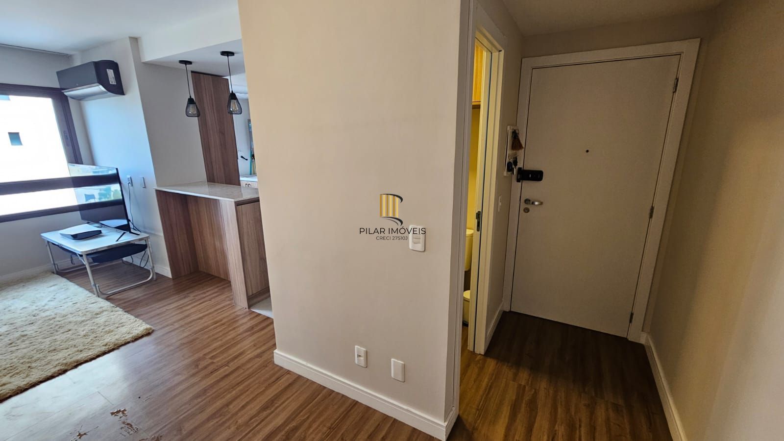 Apartamento de 2 dormitórios 2 suítes , vaga dupla coberta escriturada !