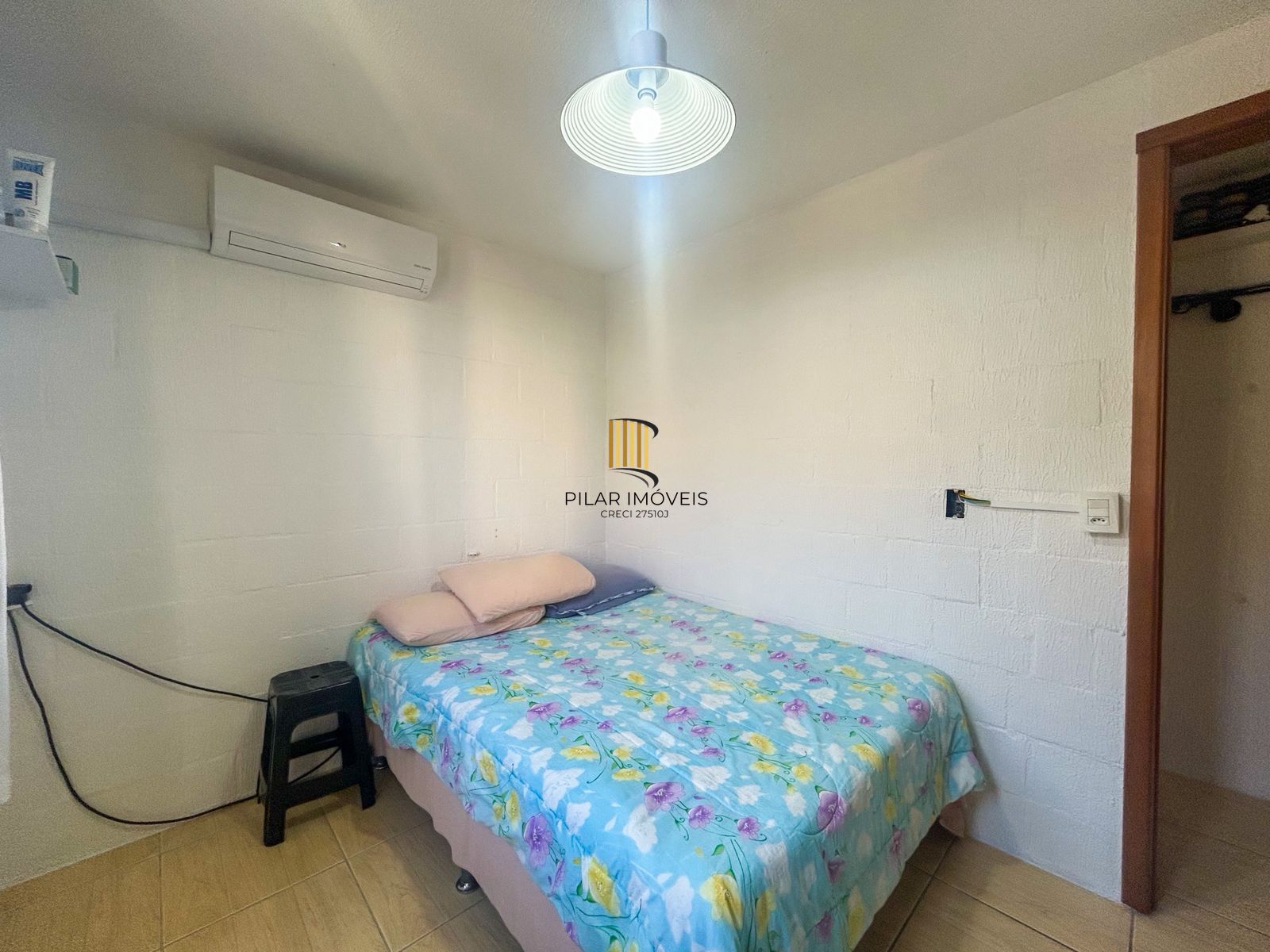 Apartamento com 2 quartos, com 1 vaga, no bairro Vila Nova, Porto Alegre/RS