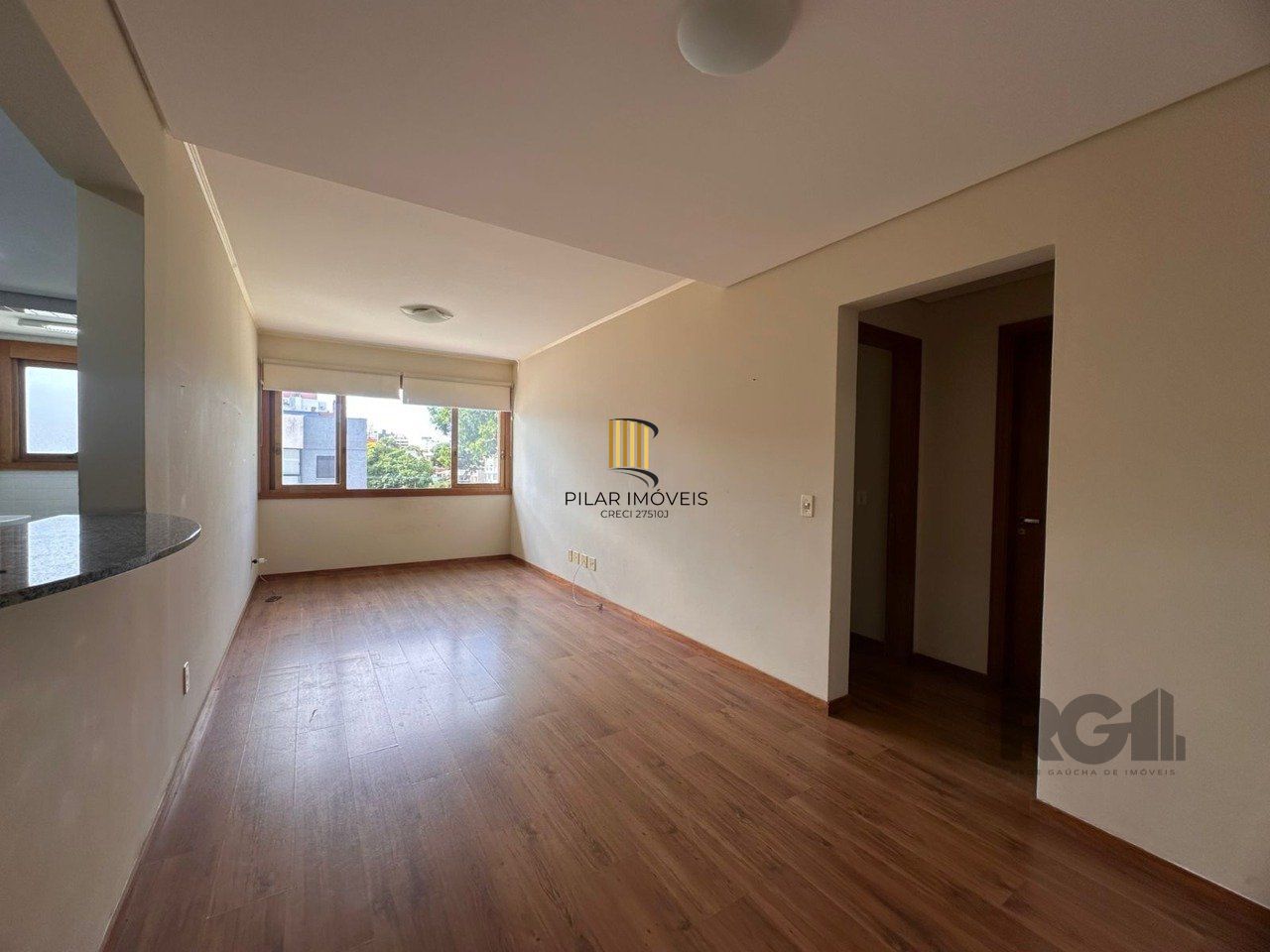 Apartamento a venda no bairro tristeza 2 dormitórios e vaga de garagem