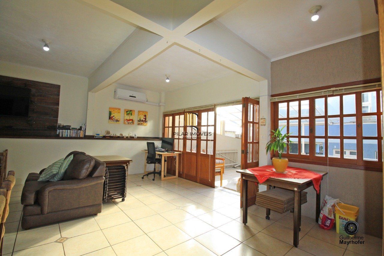 Casa para Venda - 328.5m², 3 dormitórios, sendo 1 suites, 3 vagas - Cavalhada, Porto Alegre