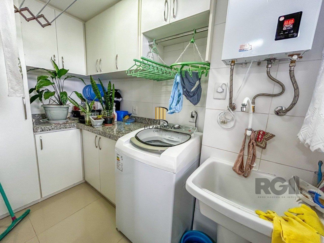 Apartamento de 03 dormitórios na Tristeza Zona Sul de Porto Alegre