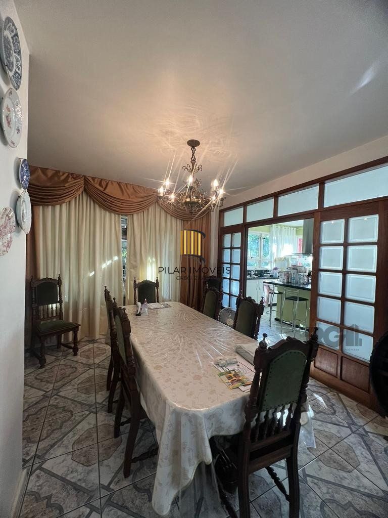 Casa com 4 quartos, suíte, churrasqueira, vaga de garagem, no bairro Elsa, Viamão/RS