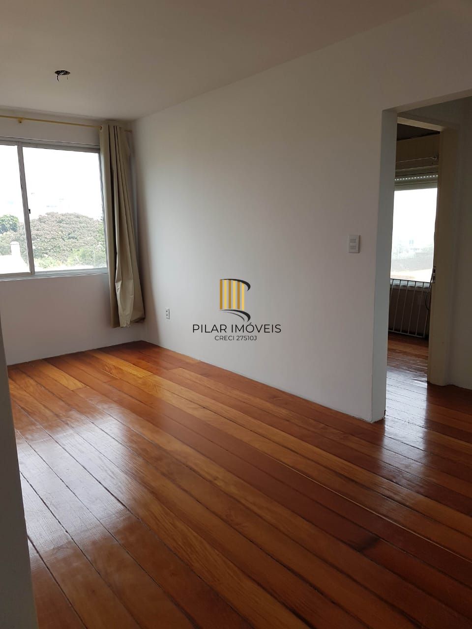 Apartamento de 01 dormitório no  Bairro da Tristeza em Porto Alegre/RS.