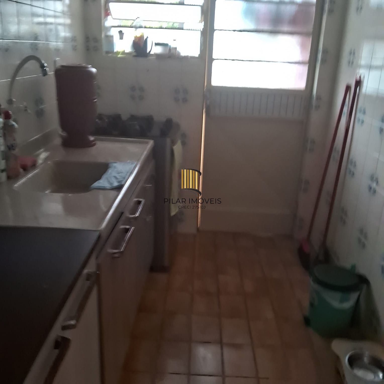 Apartamento com 01 Quarto e 01 vaga no Bairro Morro Santana