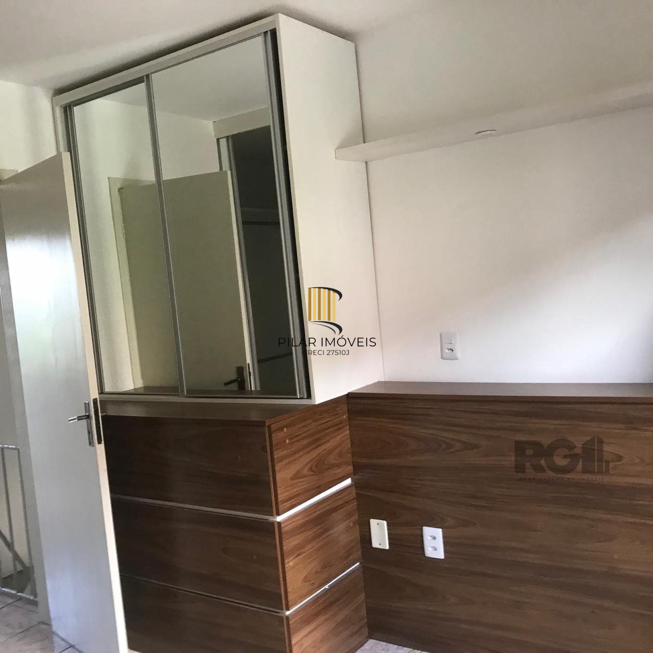 Casa de Condomínio 2 dormitórios no bairro Vila Nova