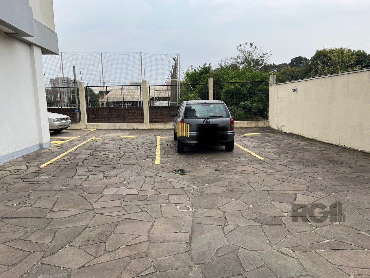 Apartamento 2 dormitórios mobiliado no bairro  Partenon.