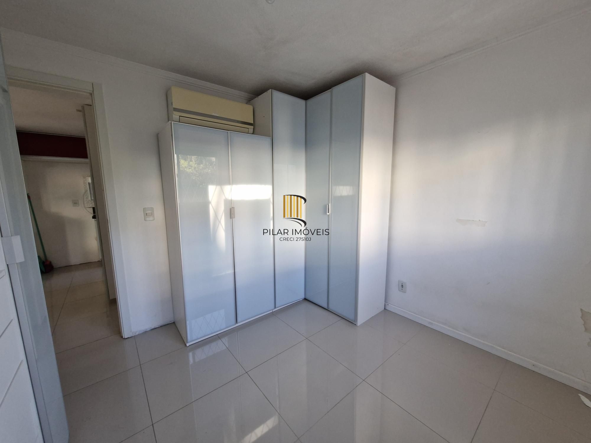Apartamento semi mobiliado 2 dormitórios Bairro Vila Nova Porto Alegre