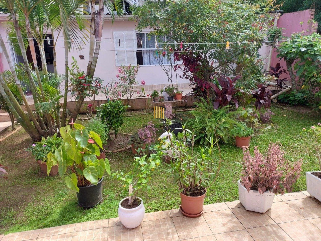 CASA 3 QUARTOS - ESPÍRITO SANTO - PORTO ALEGRE - RS