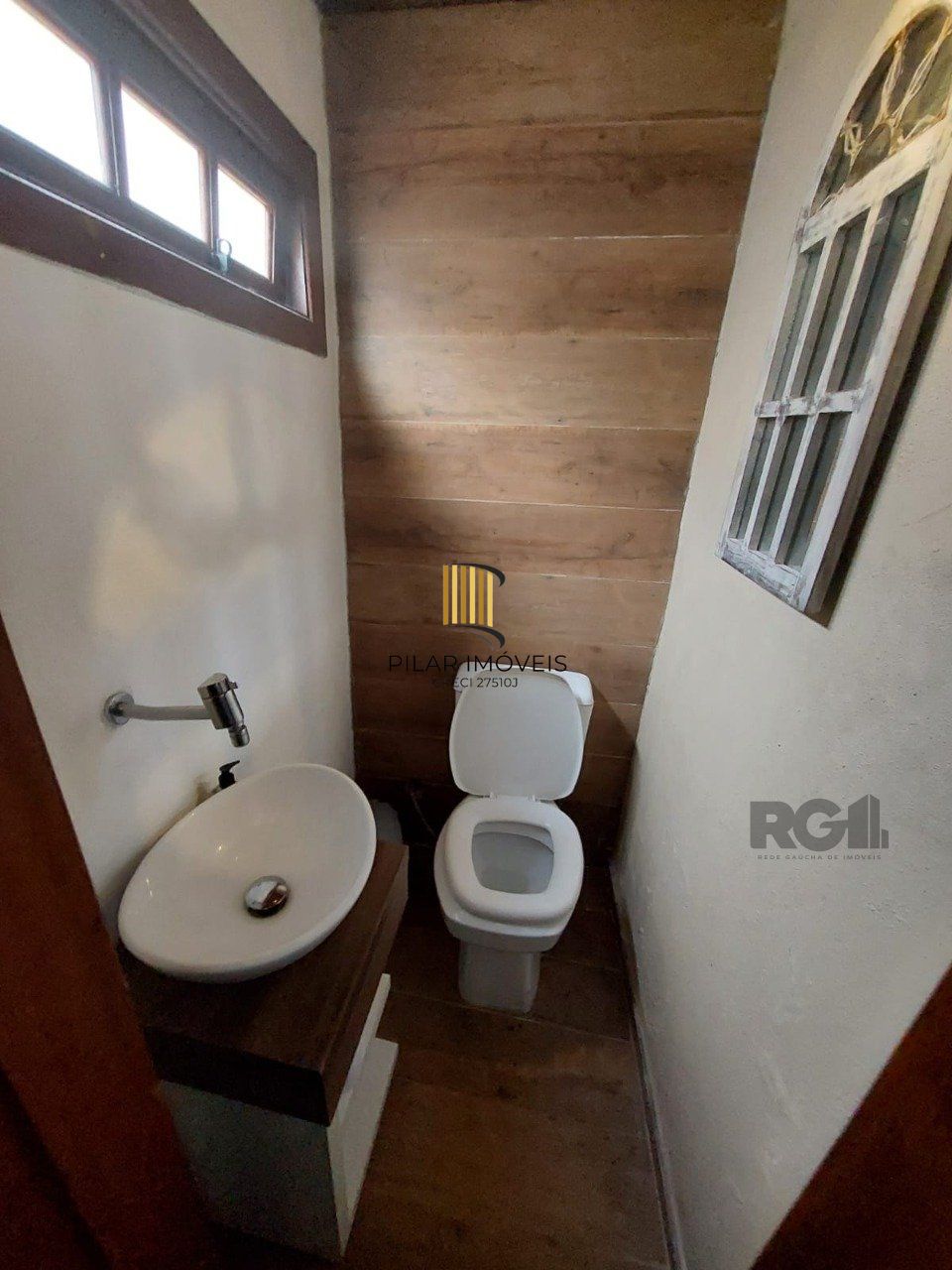 CASA DE 3 QUARTOS - 1 SUITE - 1 HOME OFFICE - LAREIRA - PISCINA - PÁTIO - IPANEMA - ESPÍRITO SANTO - PORTO ALEGRE - RS