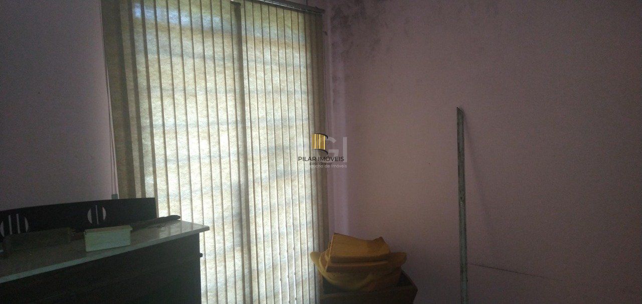 Casa de 4 dormitórios na Av. Teresópolis bairro Teresópolis